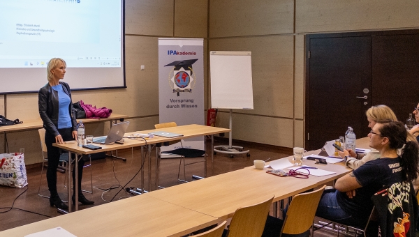 Seminar „Sexuelle Gewalt an Kindern“  und die geforderte Flexibilität des Akademie-Teams